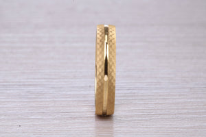 Bridal set His and Hers 18ct Yellow Gold Patterned Wedding Bands