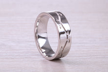Load image into Gallery viewer, 6 mm Wide Machine Patterned White Gold Band