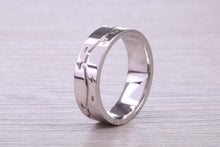 Load image into Gallery viewer, 6 mm Wide Machine Patterned White Gold Band