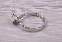 Load image into Gallery viewer, 1.47 Carat Natural Round cut Diamond set Platinum Solitaire
