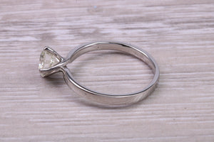 1.47 Carat Natural Round cut Diamond set Platinum Solitaire