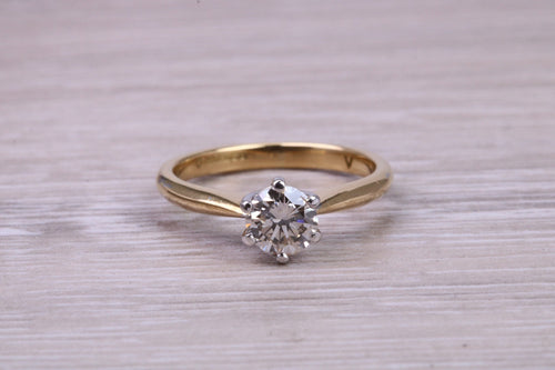 65 Points Natural Round cut Diamond set 18ct Yellow Gold and Platinum Solitaire