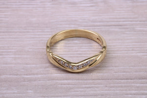 Curved Diamond set 18ct Yellow Gold Ring