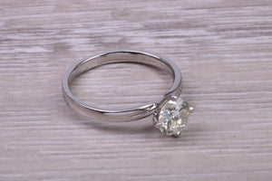 1.47 Carat Natural Round cut Diamond set Platinum Solitaire