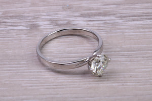 1.47 Carat Natural Round cut Diamond set Platinum Solitaire