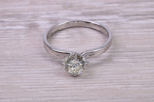 Load image into Gallery viewer, 1.47 Carat Natural Round cut Diamond set Platinum Solitaire